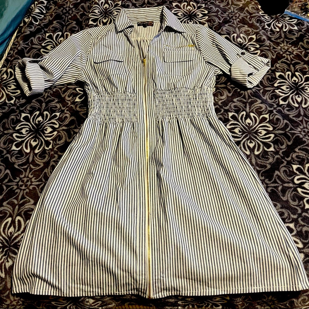 Blue and white striped dress with collar, size Petite large